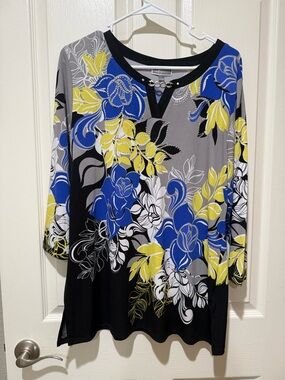 JM Collection Blue, Yellow & Gray Floral Tunic Top